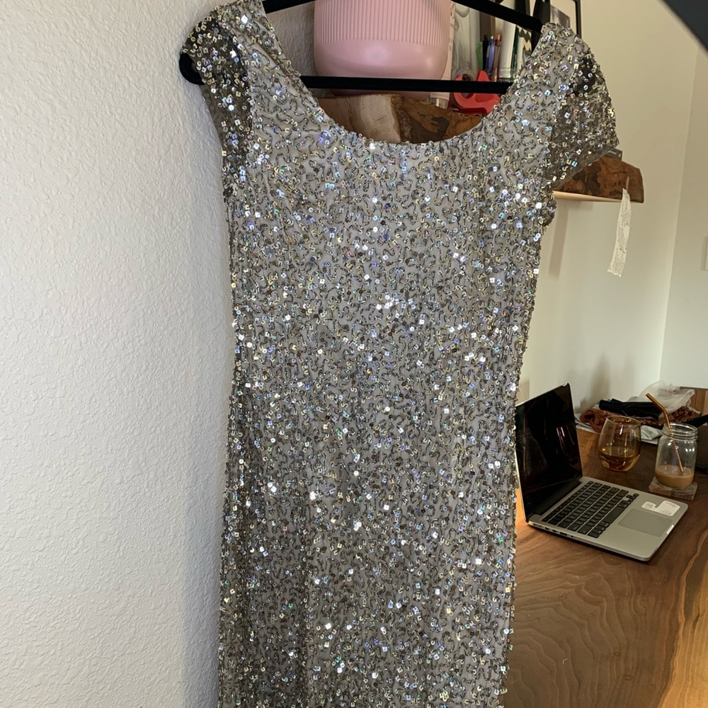 Marina Silver Metallic Sequin sparkly midi Dress Size 8